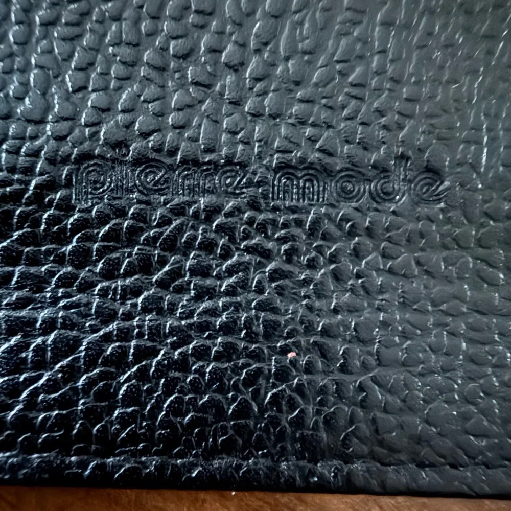 Pierre Mode Italy Leather Bi-fold Elegant Black Wallet
